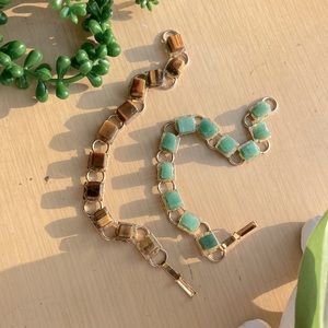 Two clasp bracelets - Jade and tiger’s eye